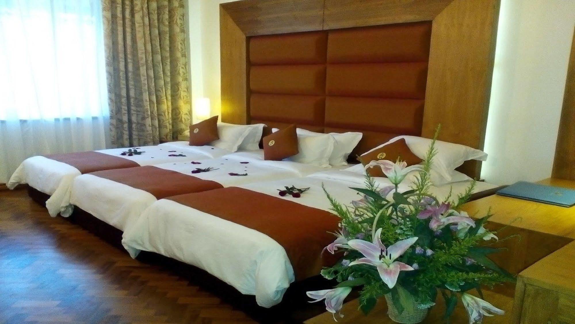 Hotel Amazing มัณฑะเลย์ ภายนอก รูปภาพ