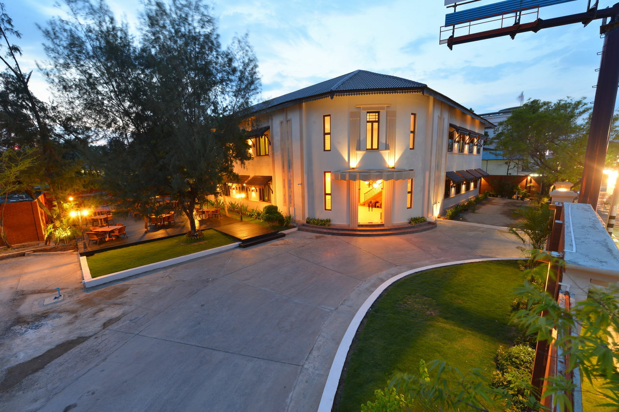 Hotel Amazing มัณฑะเลย์ ภายนอก รูปภาพ